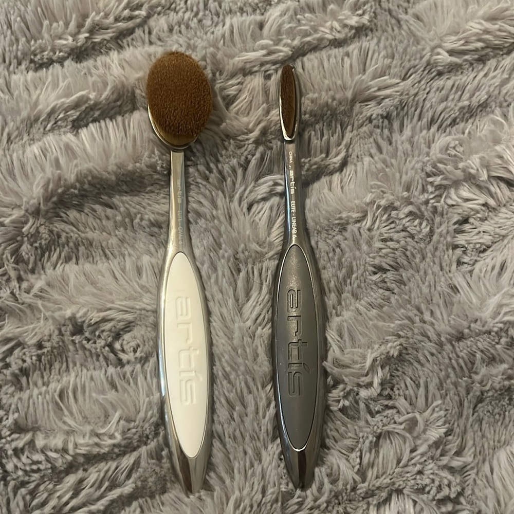 Artis Brushes bundle NWOT